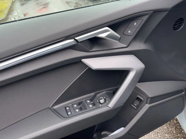 Audi A3 30 TFSI Sedan