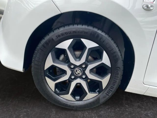 Toyota Aygo Hatchback Play Team D X-play