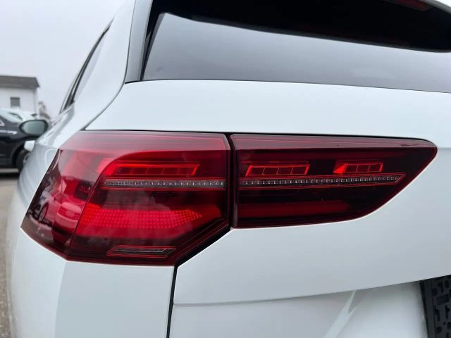 Volkswagen Golf DSG Life Variant