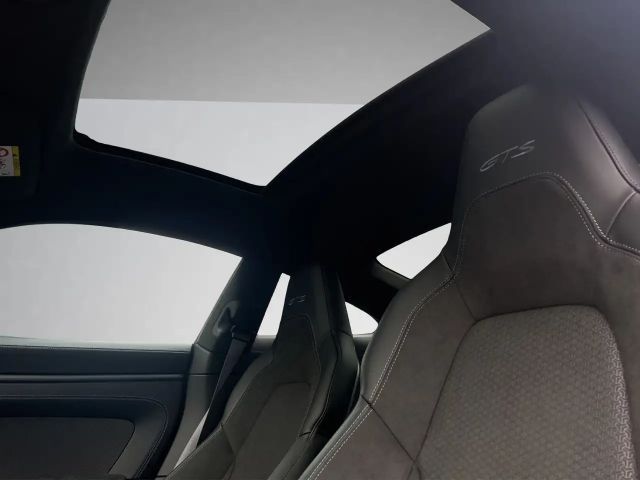 Porsche 992 Carrera Coupé GTS