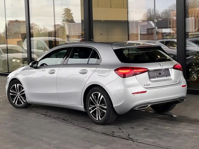 Mercedes-Benz A 180 Business Line Hatchback