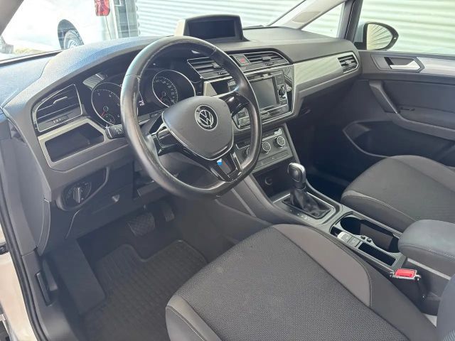 Volkswagen Touran DSG
