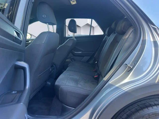 Volkswagen T-Roc 1.5 TSI DSG R-Line