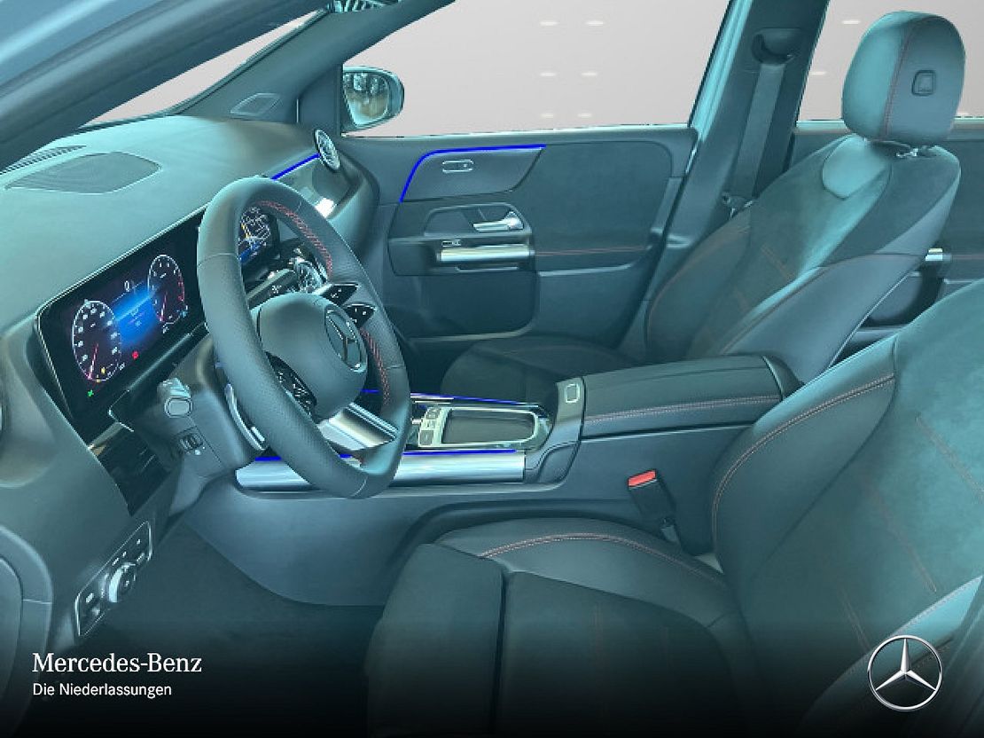 Mercedes-Benz B 220 4MATIC Sedan