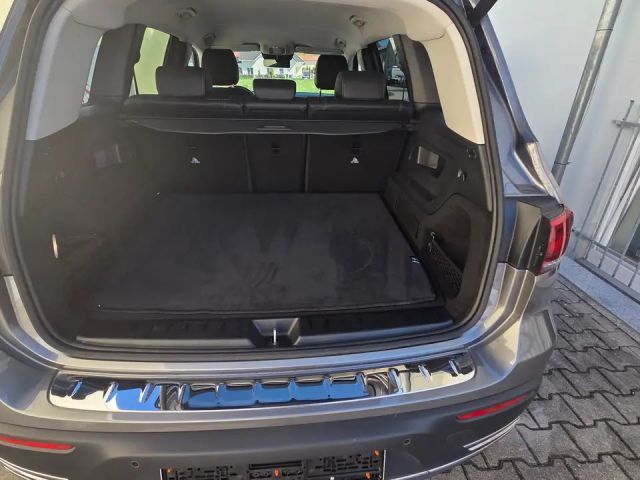 Mercedes-Benz EQB 300