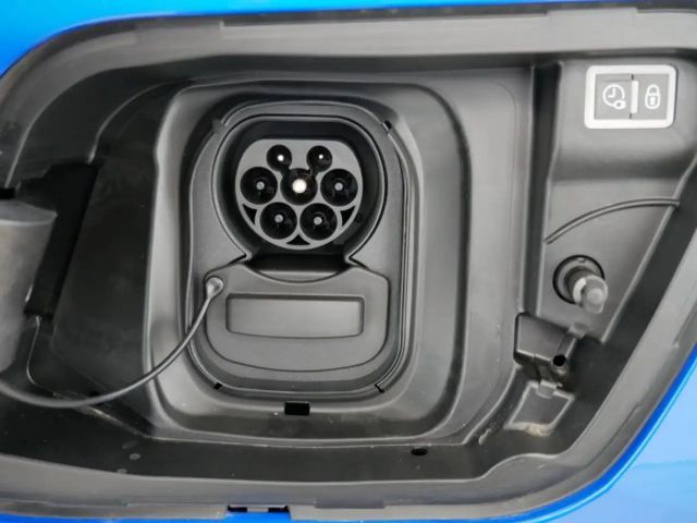 Peugeot E-2008 Active Pack