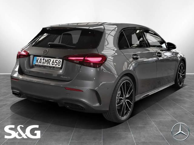 Mercedes-Benz A 220 4MATIC AMG Line