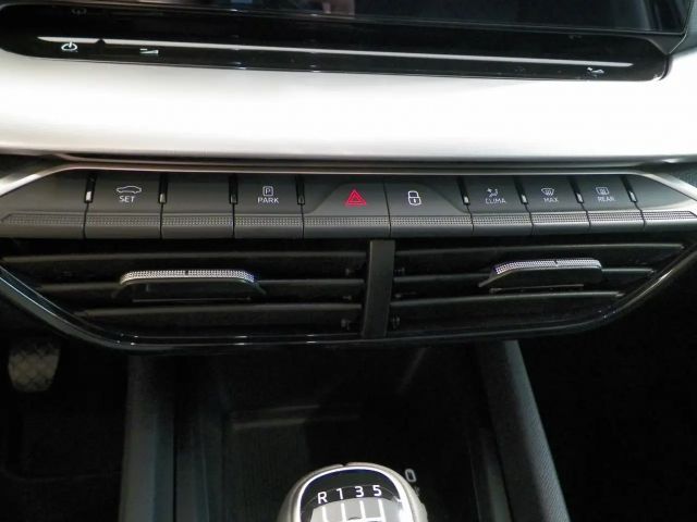 Skoda Octavia Essence TSI