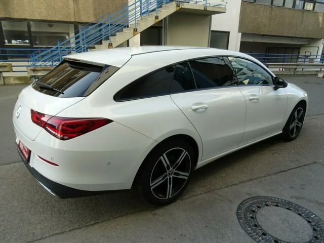 Mercedes-Benz CLA 200 CLA 200 d Progressive