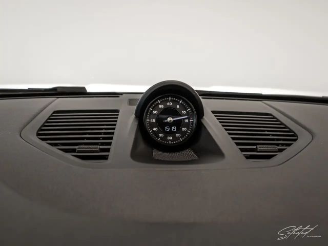 Porsche 911 4 Carrera Coupé