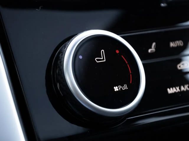 Land Rover Discovery Dynamic SE