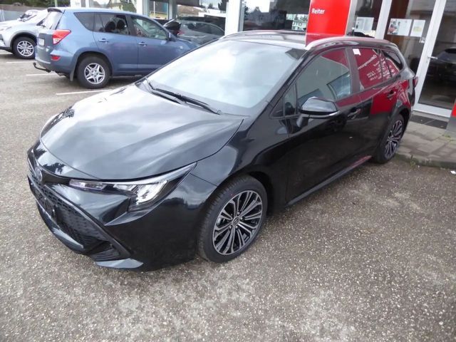 Toyota Corolla Active Hybride Touring
