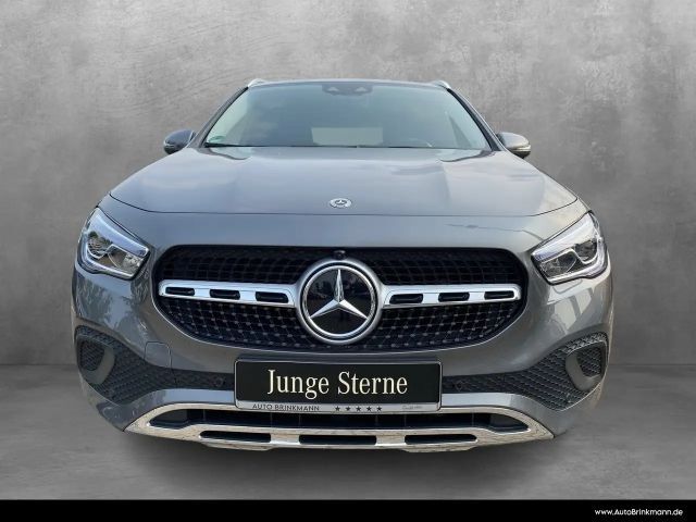 Mercedes-Benz GLA 180 Progressive