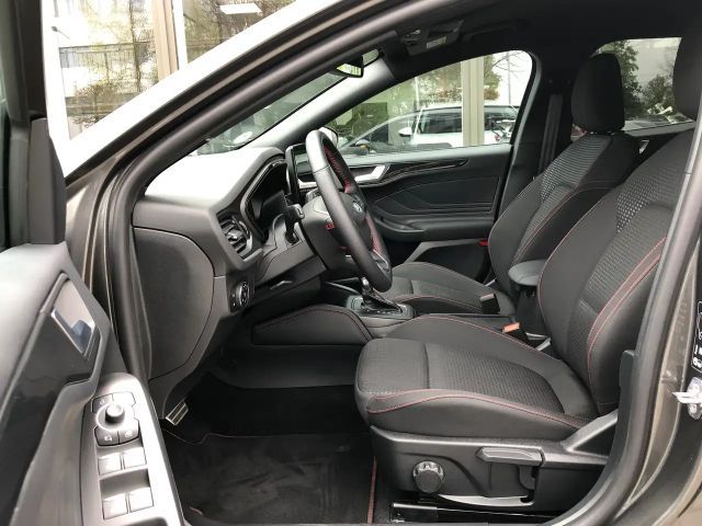 Ford Focus EcoBoost ST Line Wagon