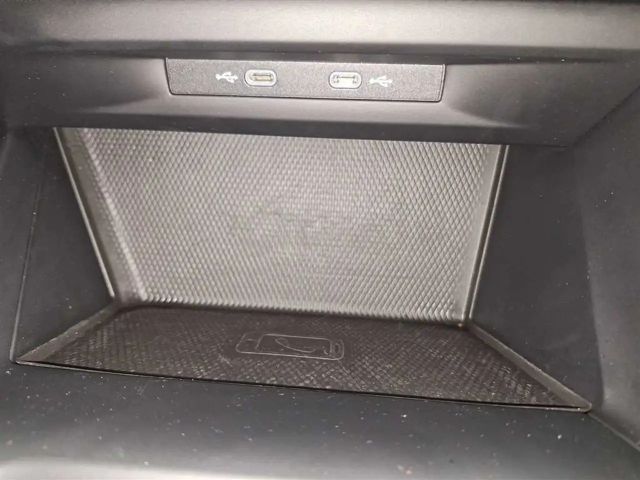 Volkswagen Golf 1.5 TSI Life