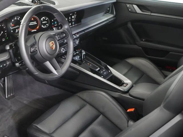 Porsche 911 4 Carrera Coupé