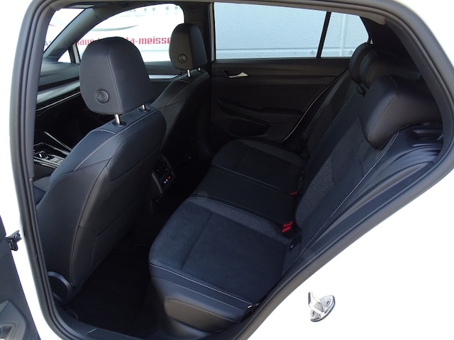 Volkswagen Golf 1.5 eTSI DSG