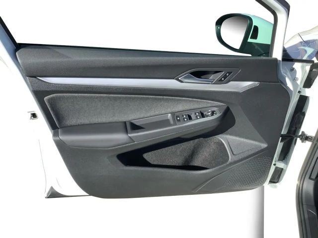 Volkswagen Golf 1.5 TSI Life Variant