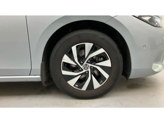 Volkswagen Passat 1.5 eTSI Business Variant