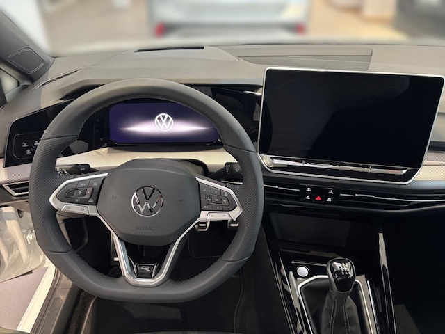 Volkswagen Golf 1.5 TSI R-Line Variant