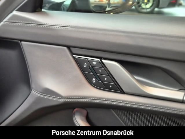 Porsche Taycan HD-Matrix Pano BOSE Soft-Close Surround View Perfb