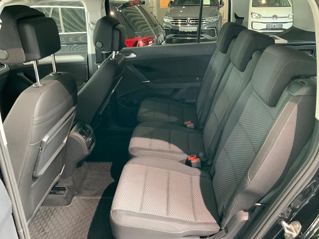 Volkswagen Touran 1.5 TSI DSG