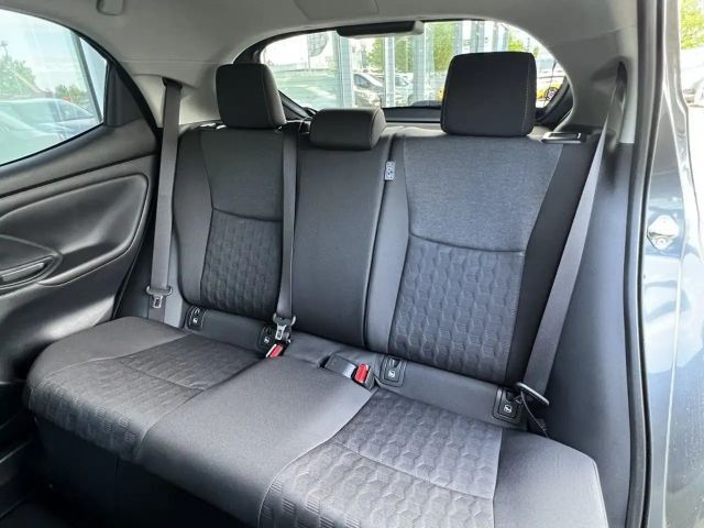 Toyota Yaris Hatchback Hybride VVT-i