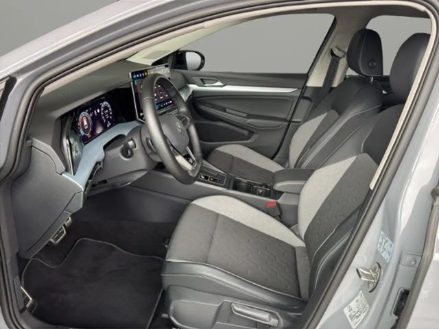 Volkswagen Golf 1.5 eTSI Golf VIII Variant