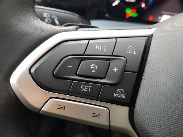 Volkswagen Golf 1.5 eTSI DSG