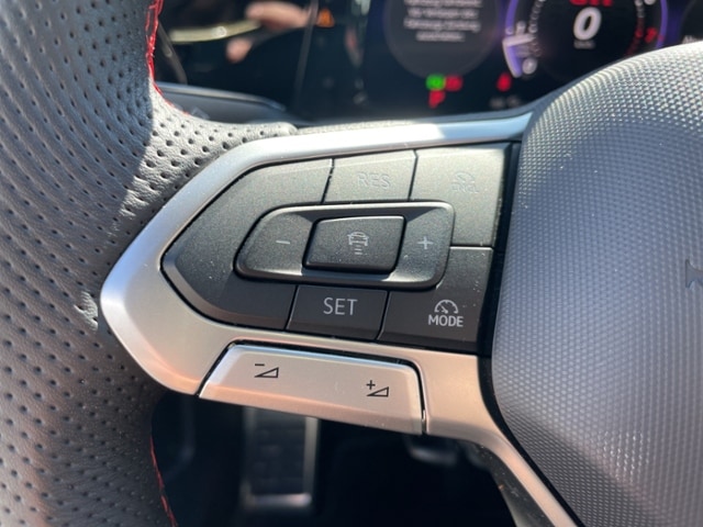 Volkswagen Golf 2.0 TSI Golf VIII