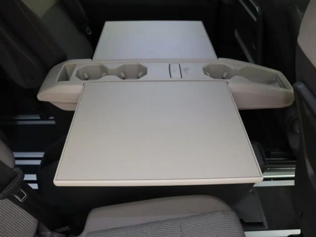 Volkswagen Multivan 2.0 TDI DSG Life T7