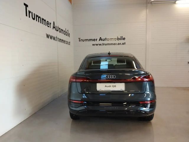 Audi Q8 e-tron 55 Business Quattro