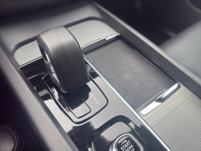 Volvo XC60 Dark Plus