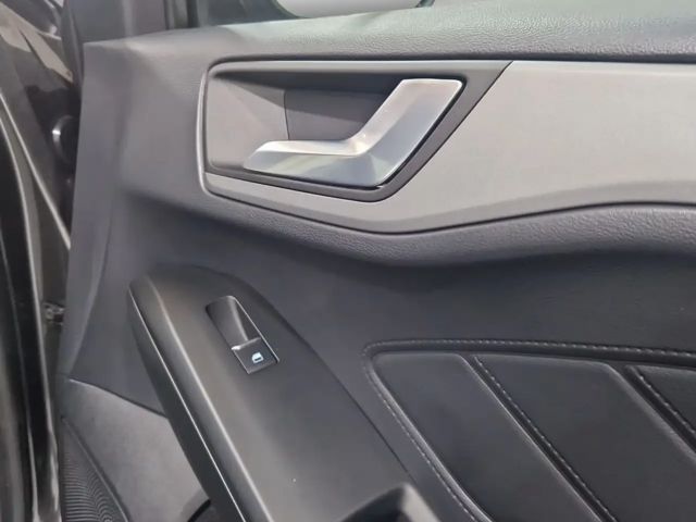 Ford Focus EcoBoost ST Line Style Wagon