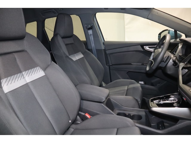 Audi Q4 e-tron SUV 45 e-tron Audi Q4 e-tron