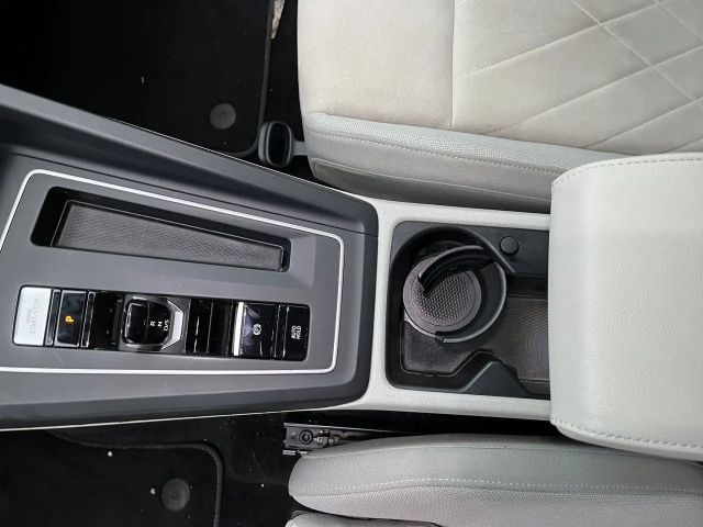 Volkswagen Golf DSG Style Variant