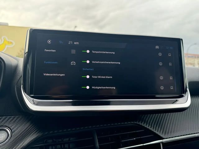 Peugeot 2008 Allure Pack EAT8 PureTech