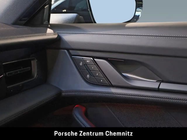 Porsche Taycan 4 4S Cross Turismo