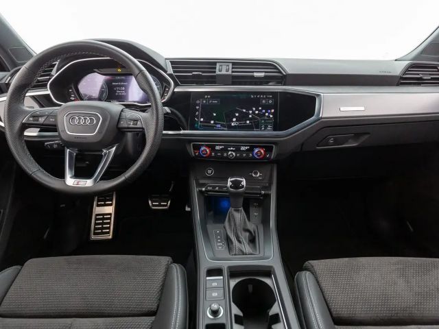 Audi Q3 S-Line