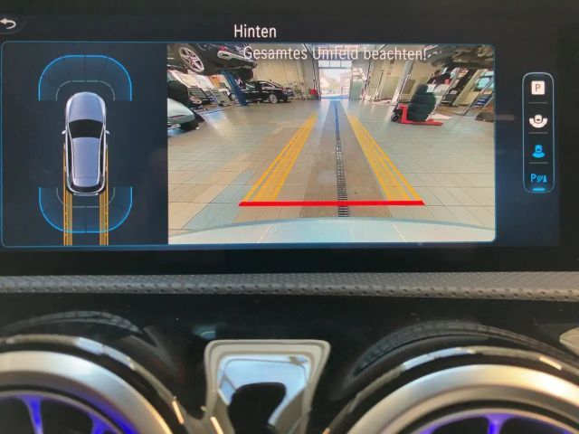 Mercedes-Benz A 180 A 180 d Progressive