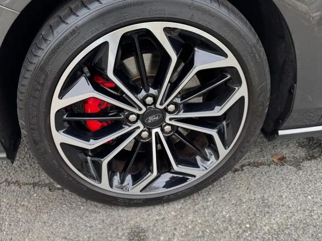 Ford Focus ST Line Wagon