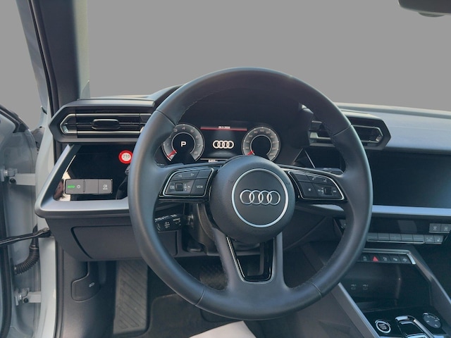 Audi A3 30 TFSI S-Tronic Sedan