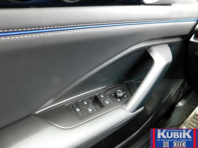 Volkswagen Tiguan 2.0 TDI DSG R-Line Style