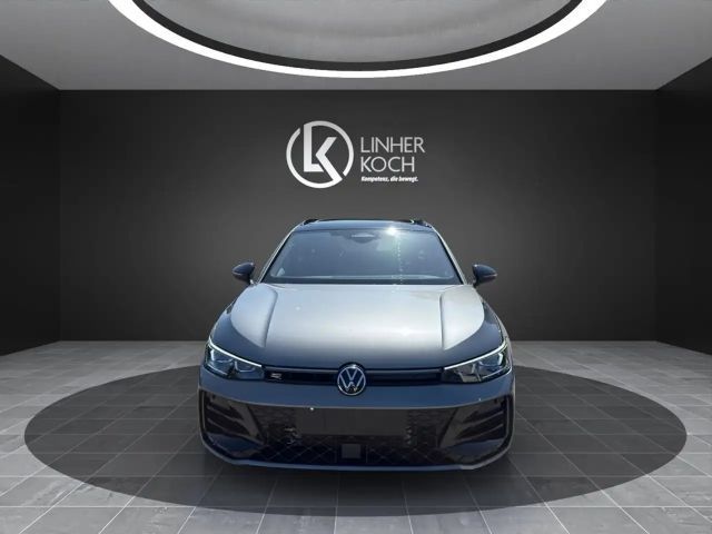 Volkswagen Passat 4Motion DSG R-Line