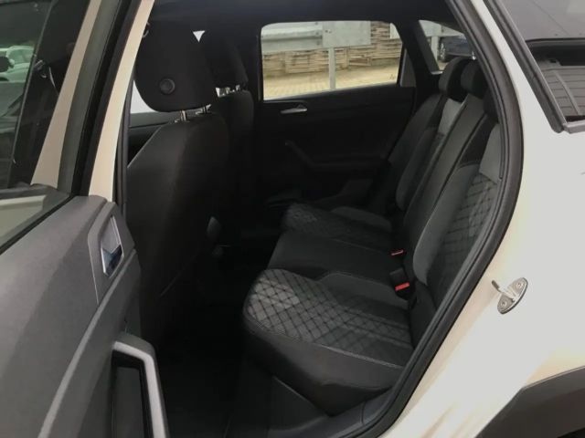 Volkswagen Taigo 1.5 TSI DSG R-Line