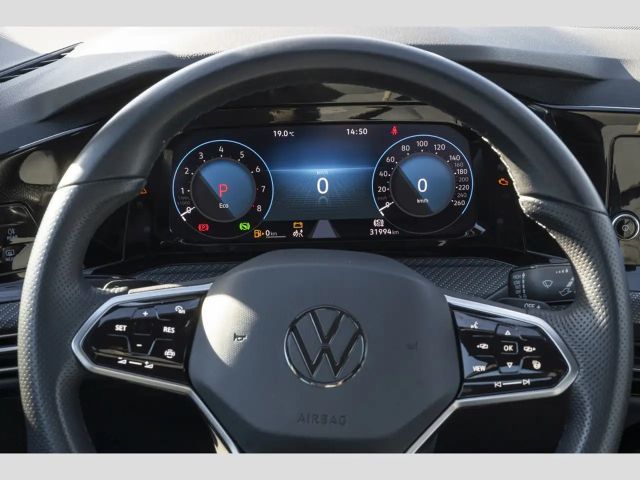 Volkswagen Golf 1.5 eTSI DSG Golf VIII R-Line