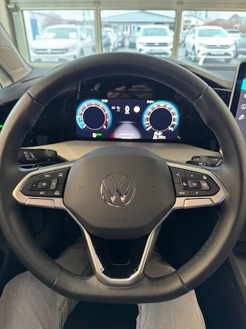 Volkswagen Golf 1.5 eTSI DSG