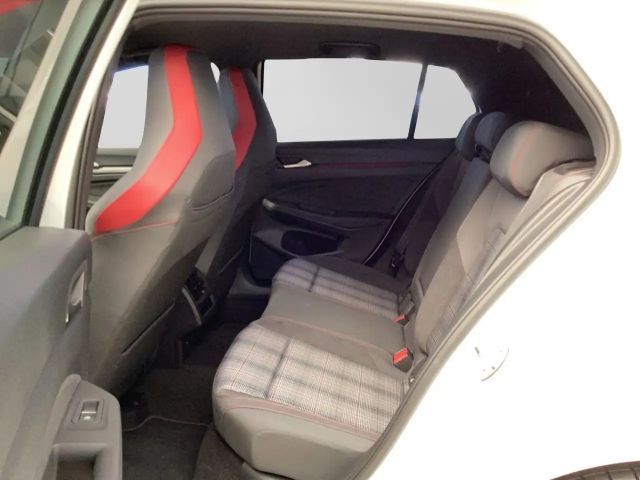 Volkswagen Golf DSG GTI Style