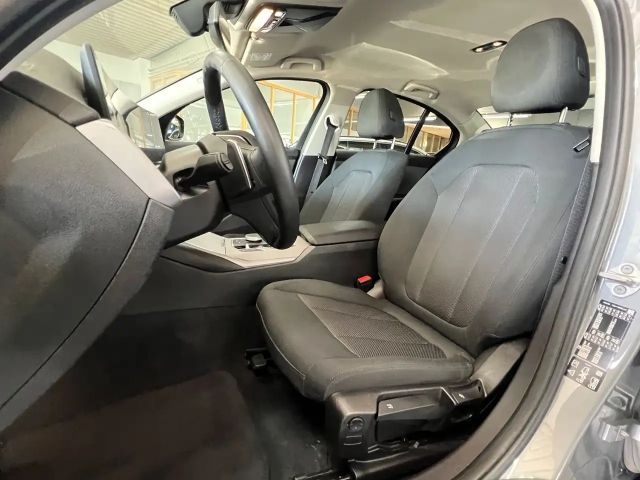 BMW 320 320d Sedan xDrive