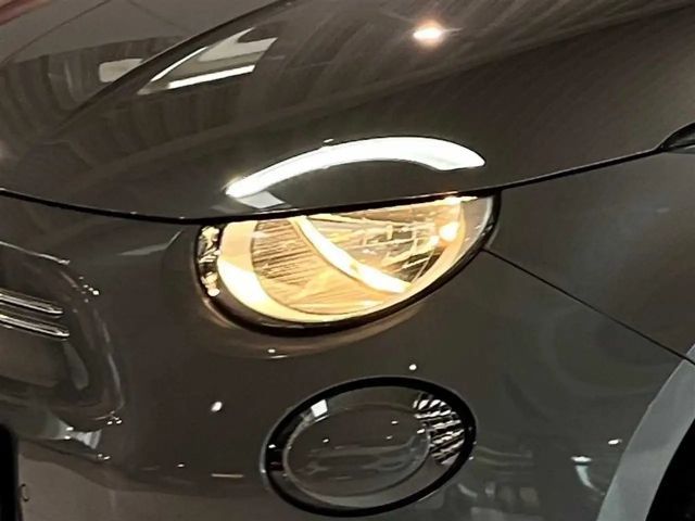 Fiat 500 42kWh mit Navi*PDC*RFK*ACC
